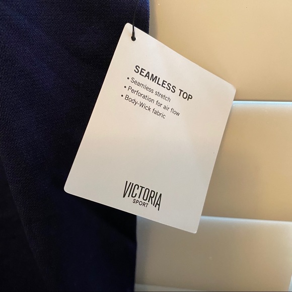 Victoria’s Secret Seamless Perforated Top - Picture 6 of 7